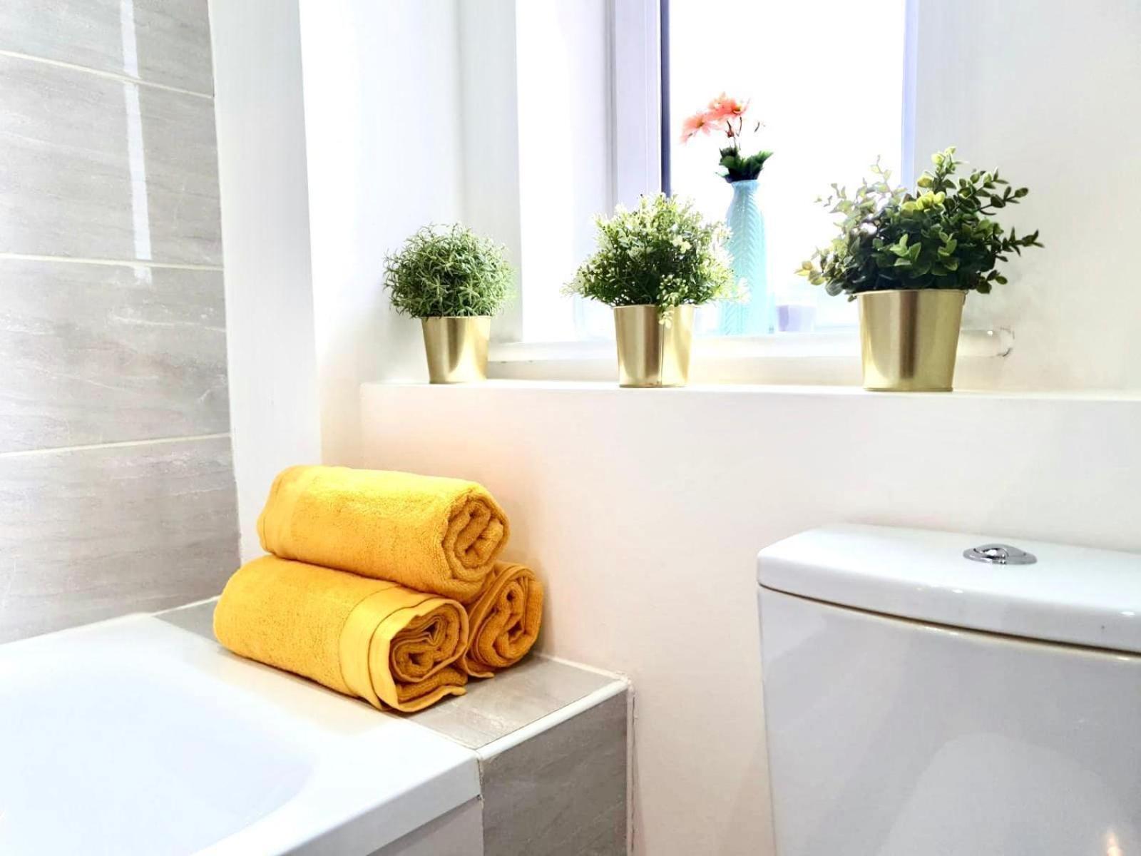 Apartment Opp - Perfect For Contractors And Travellers, Big Savings Booking 4 Nights Or More!