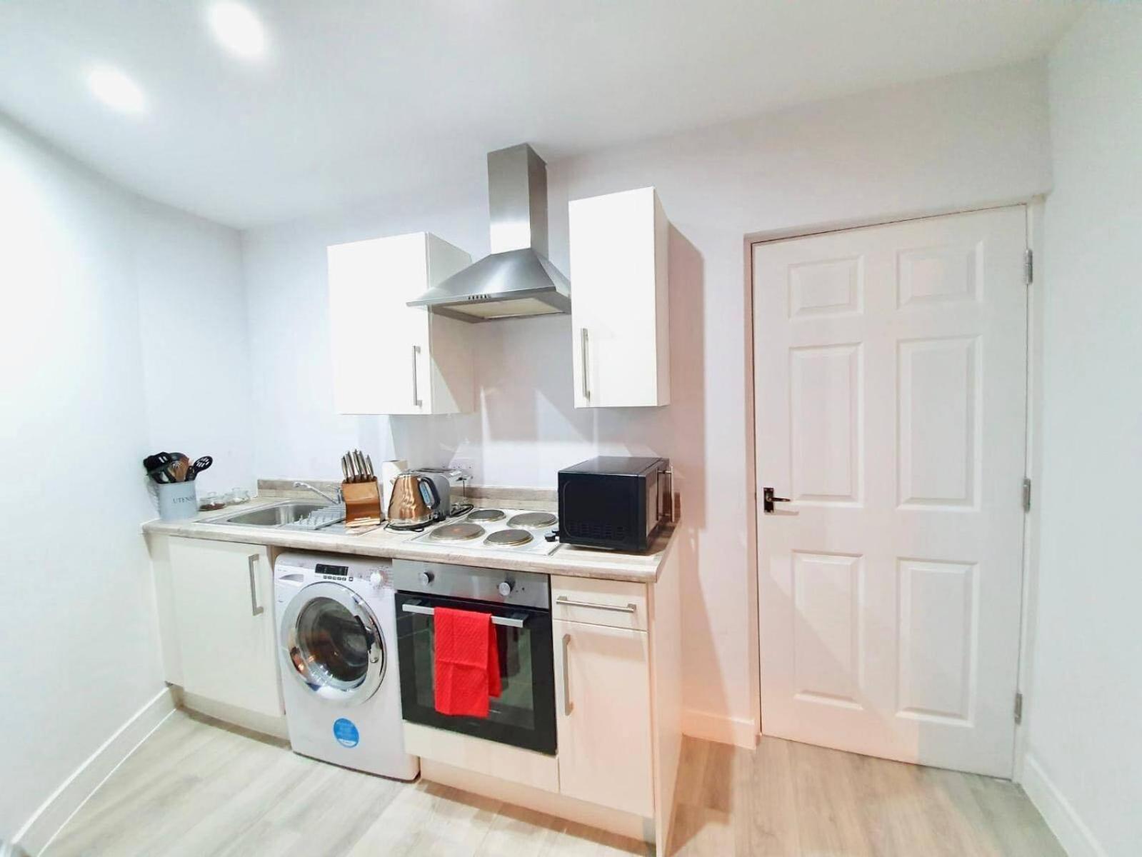 Opp - Perfect For Contractors And Travellers, Big Savings Booking 4 Nights Or More! Apartment