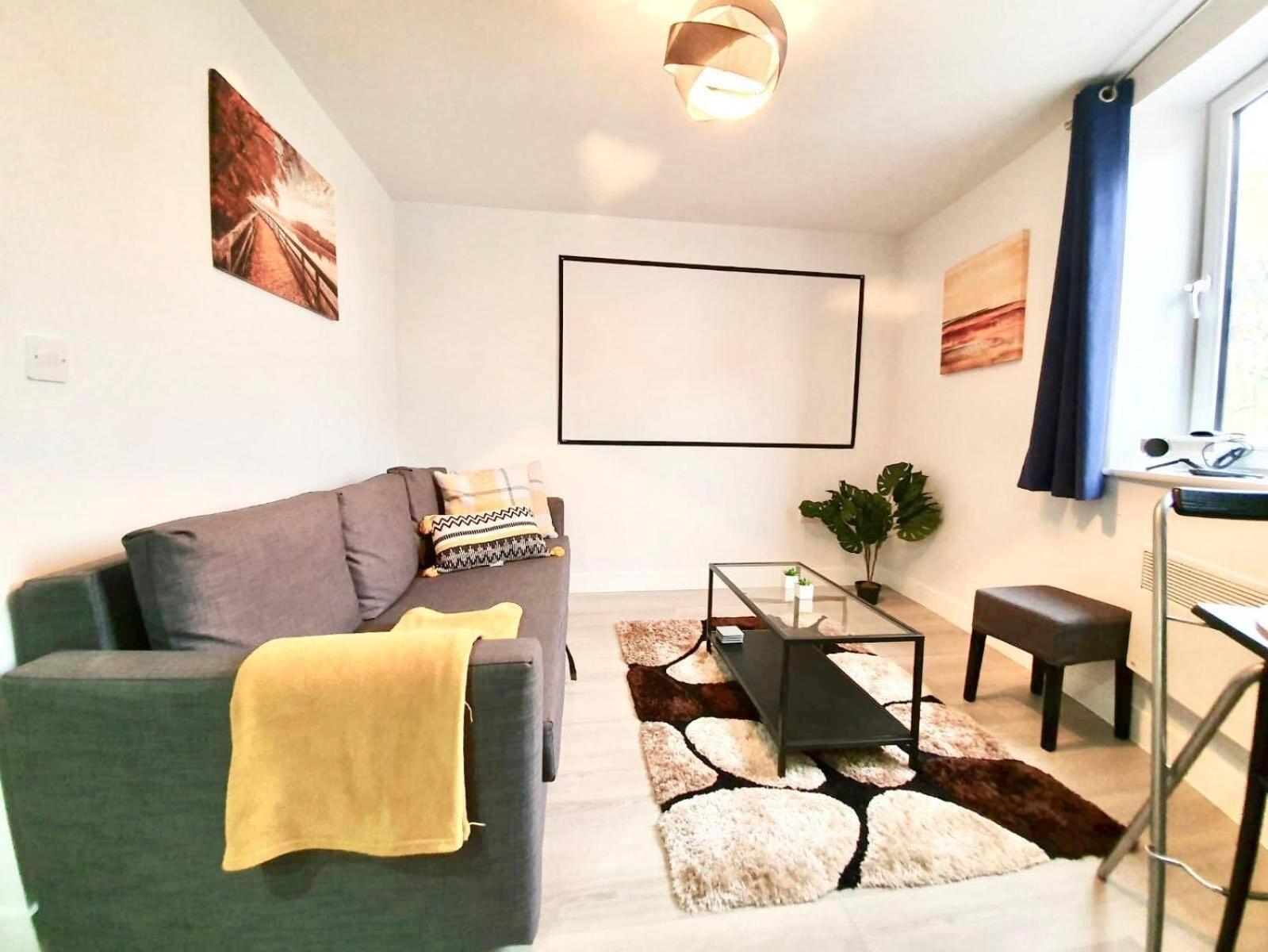 Opp - Perfect For Contractors And Travellers, Big Savings Booking 4 Nights Or More! *