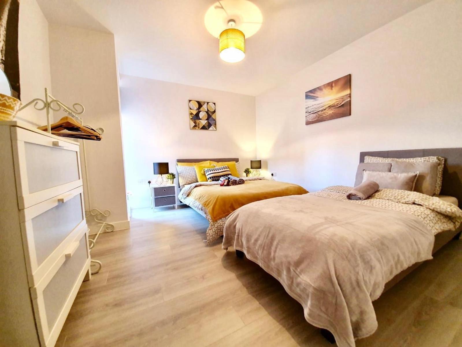 Opp - Perfect For Contractors And Travellers, Big Savings Booking 4 Nights Or More! Apartment Liverpool
