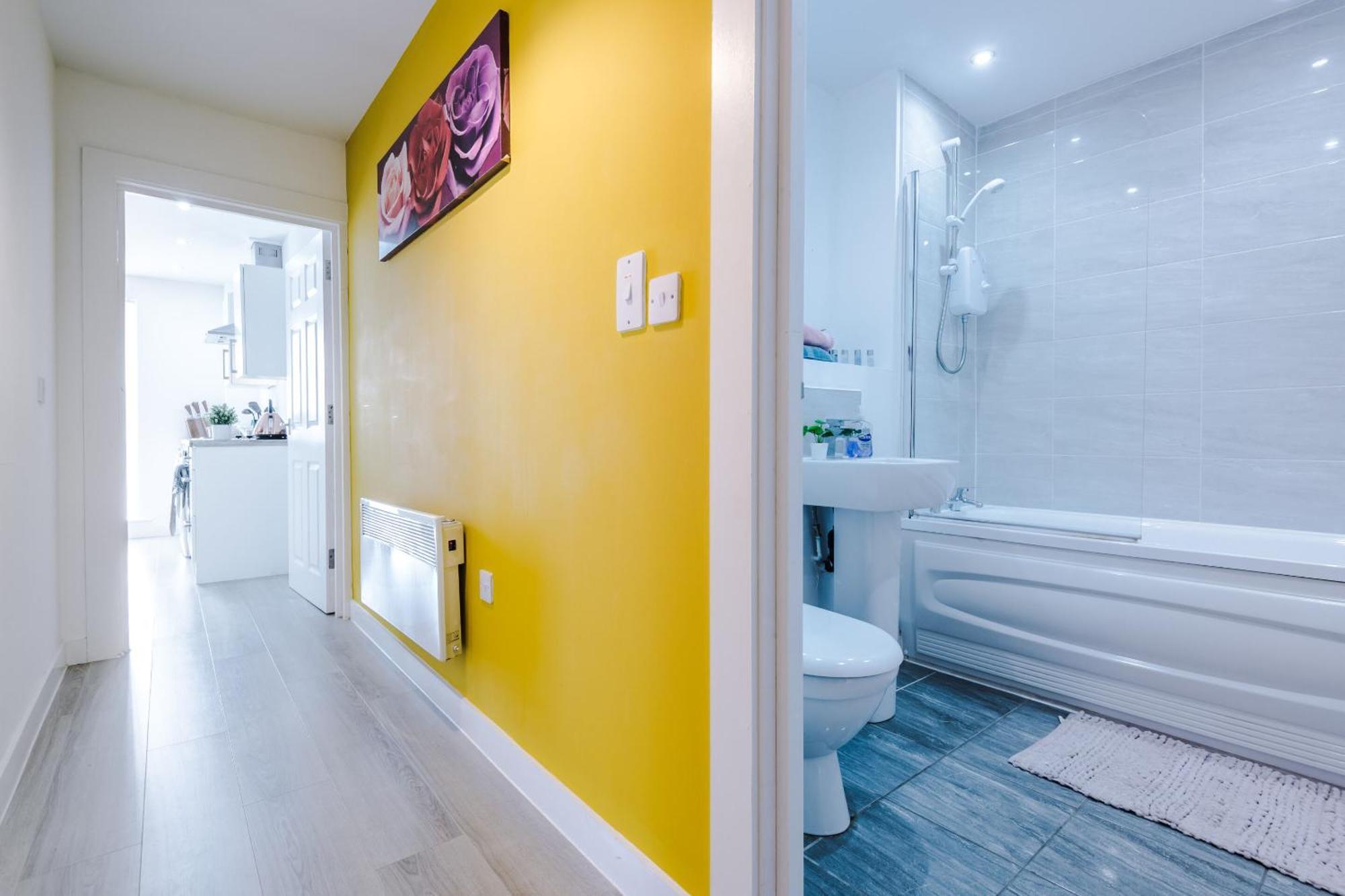 Apartment Opp - Perfect For Contractors And Travellers, Big Savings Booking 4 Nights Or More! Liverpool